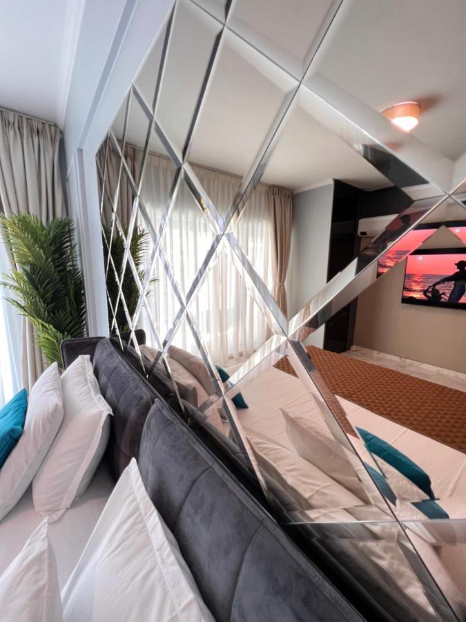 Blue Luxury Studio Mamaia Exterior foto